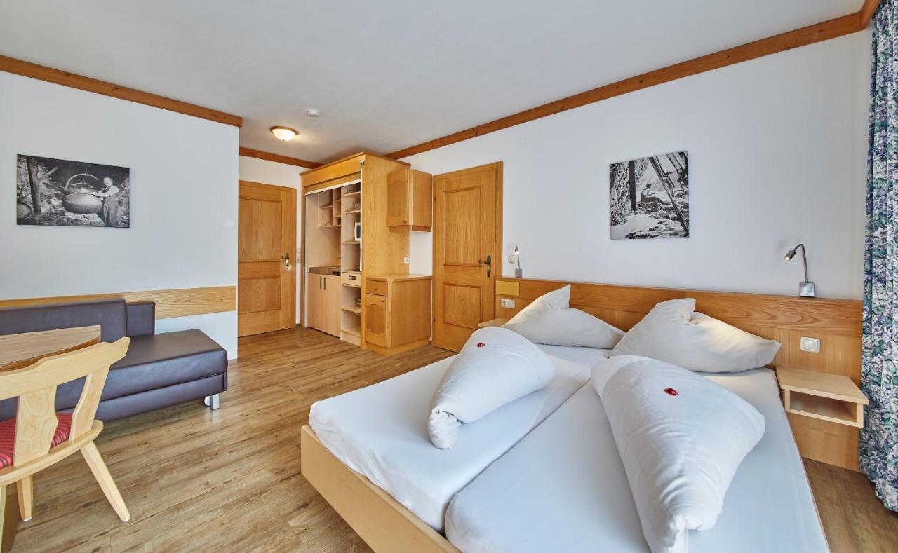 Apart-Hotel Forellenhof Saalbach-Hinterglemm Exteriör bild